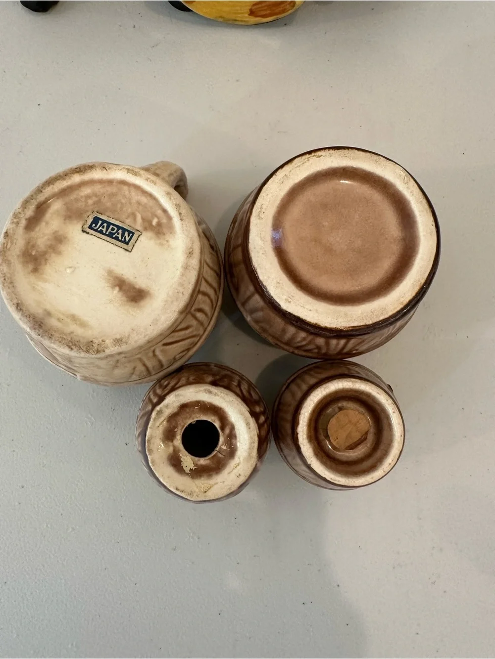 Vintage Victoria Donkey Cart Salt Pepper Cream Sugar Set